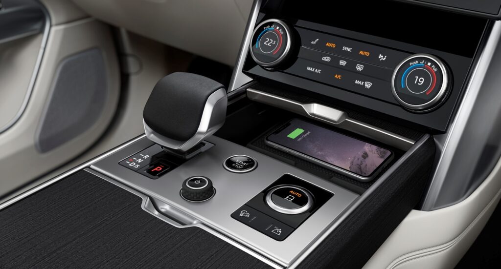 Fifth-generation Range Rover wireless phone charging