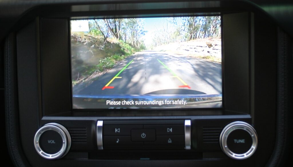 Ford Mustang Mach 1 rear view camera