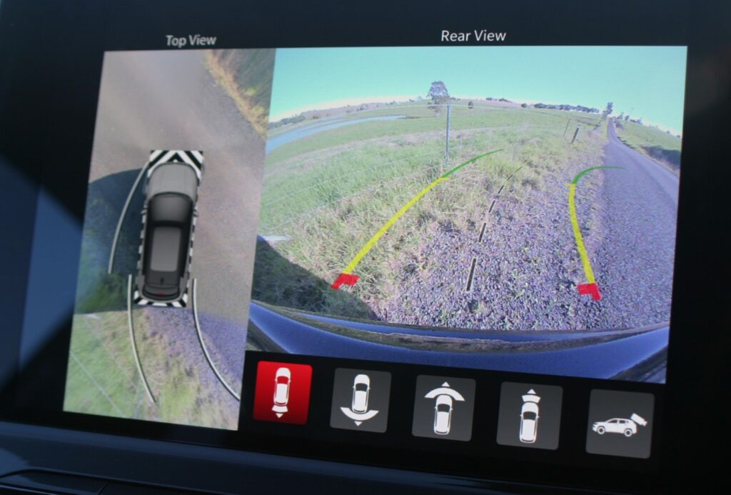 Jeep Compass S-Limited rear view camera