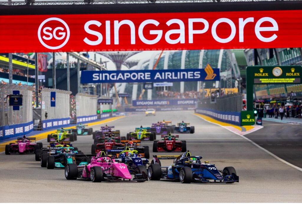 W Series Singapore 2022 race start